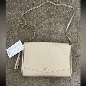 Freshly Picked Gold The Classic Clutch